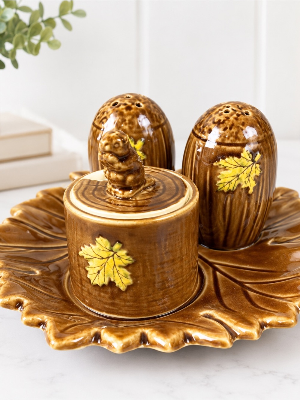 Vintage Ceramic Leaf Condiment Set – Salt, Pepper & Mustard